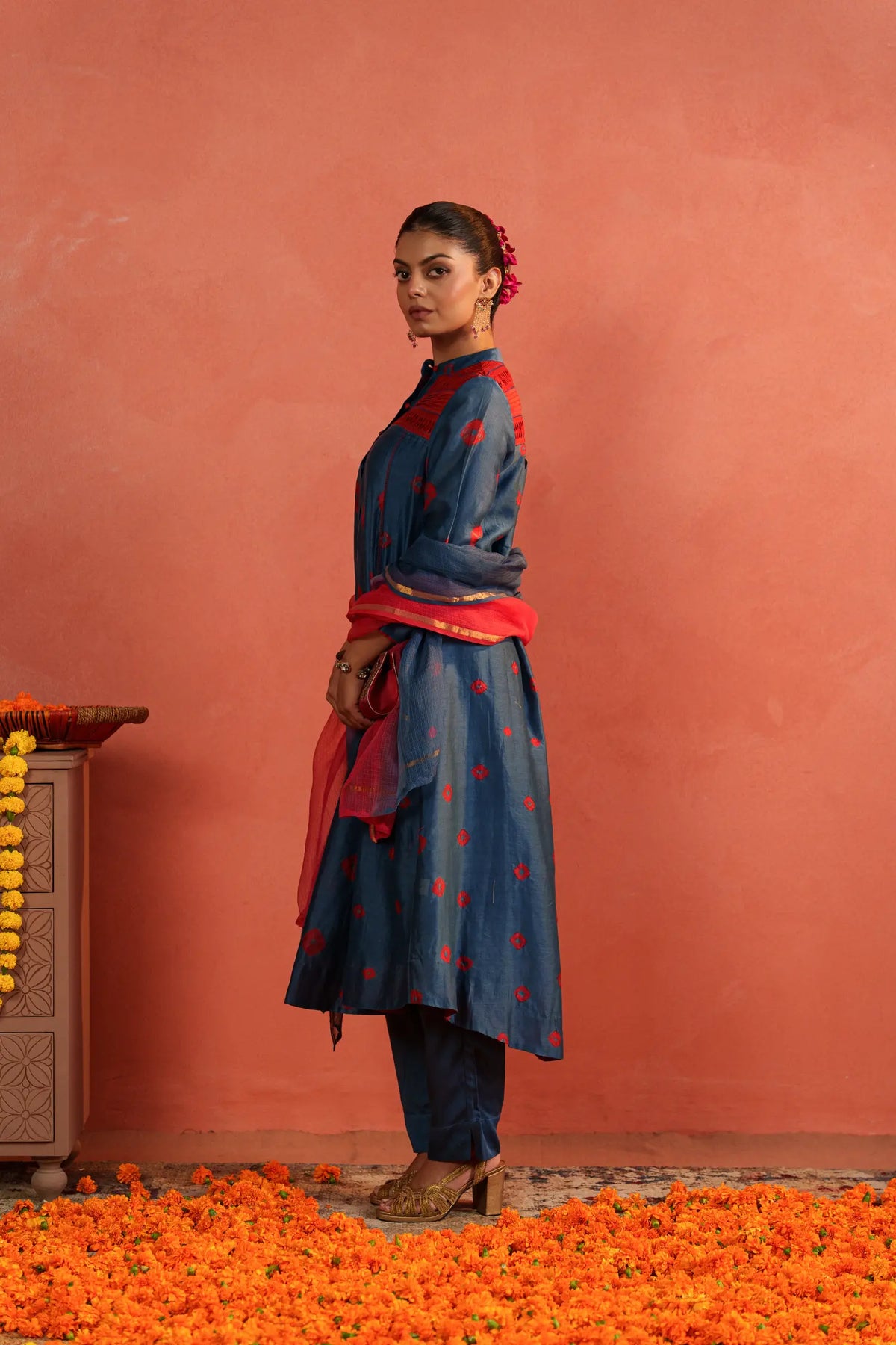 Tara Bandhani Kurta