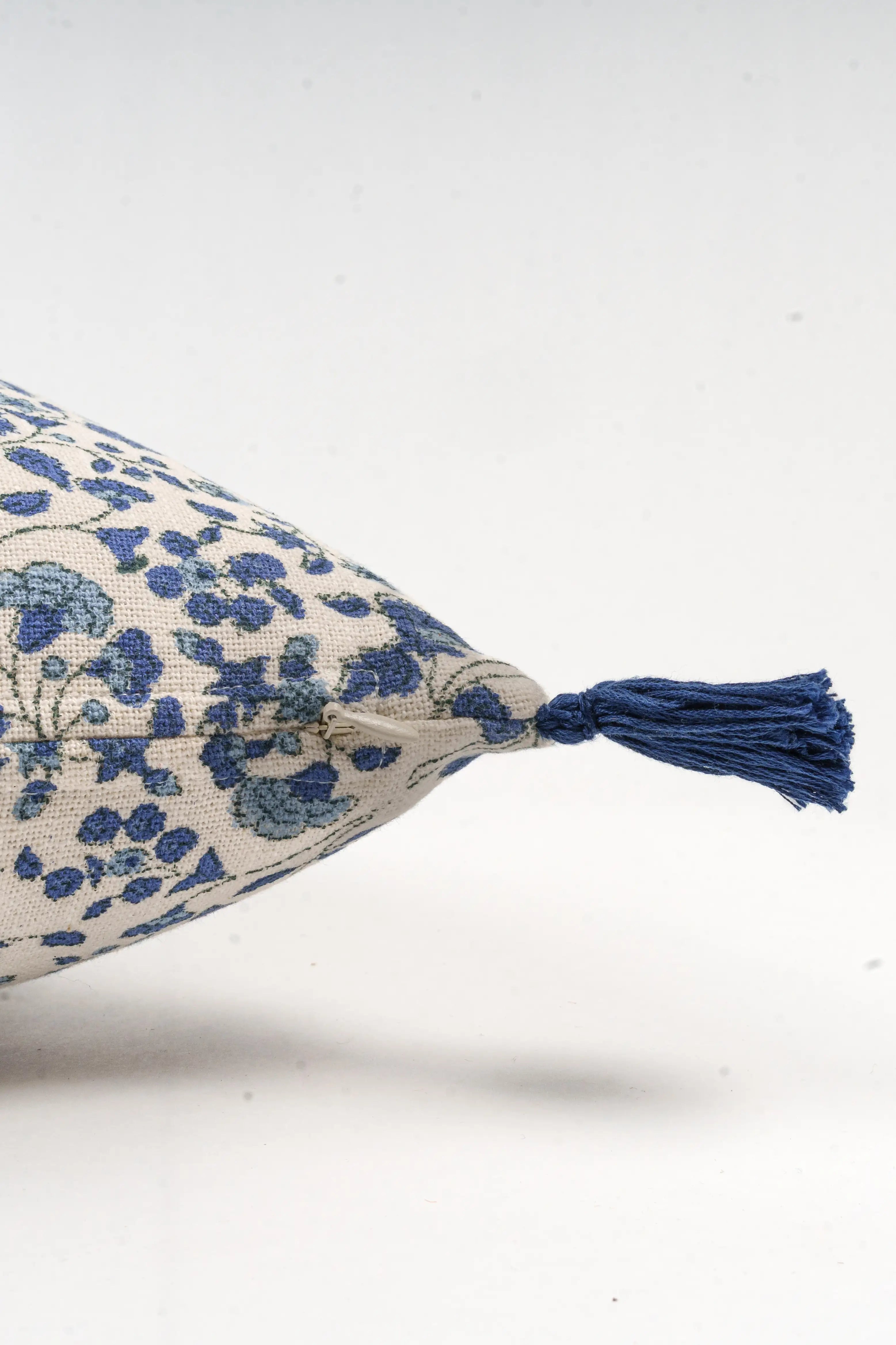 Neelaya Jaal Cushion Cover