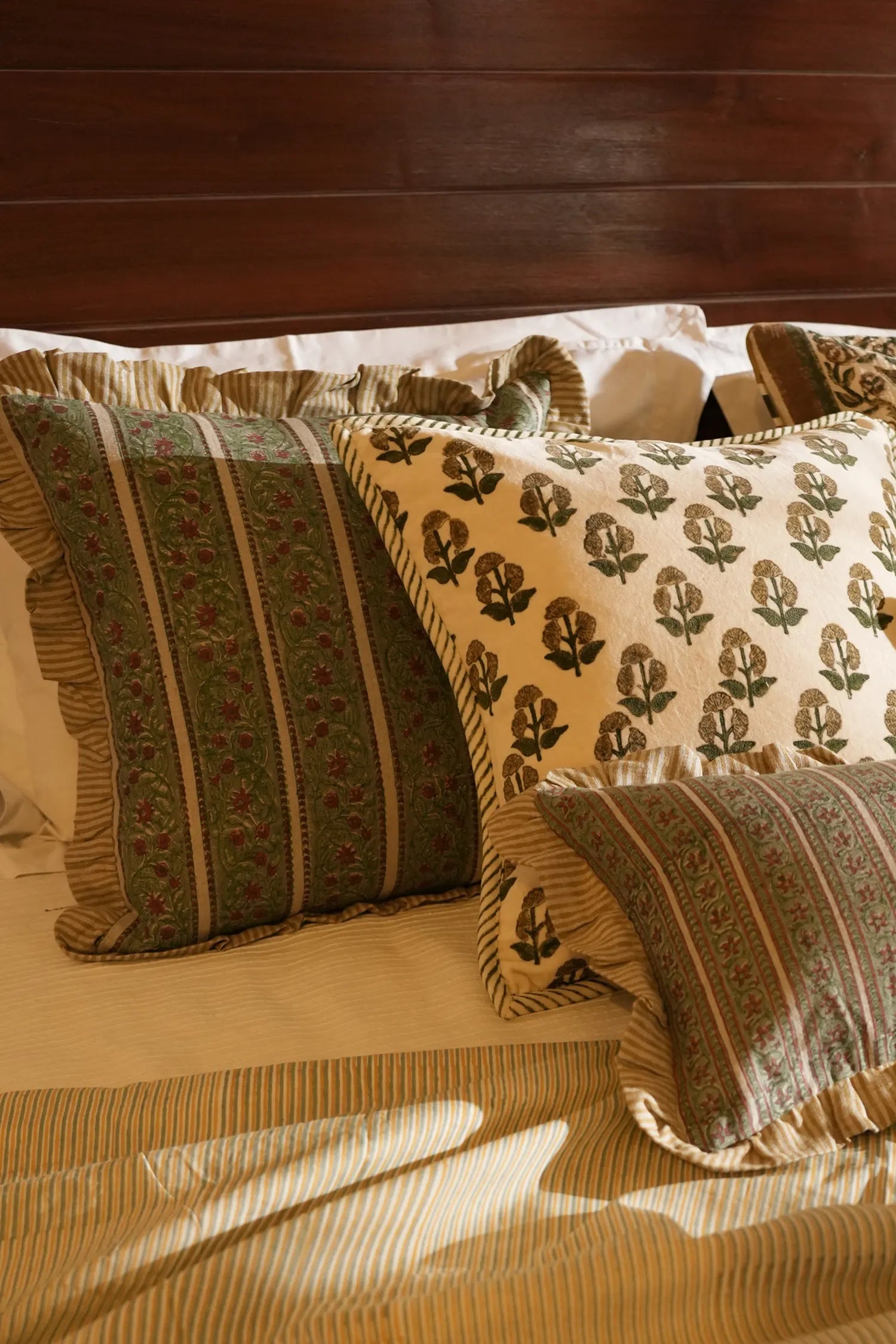 Bageecha Fern Cushion Cover