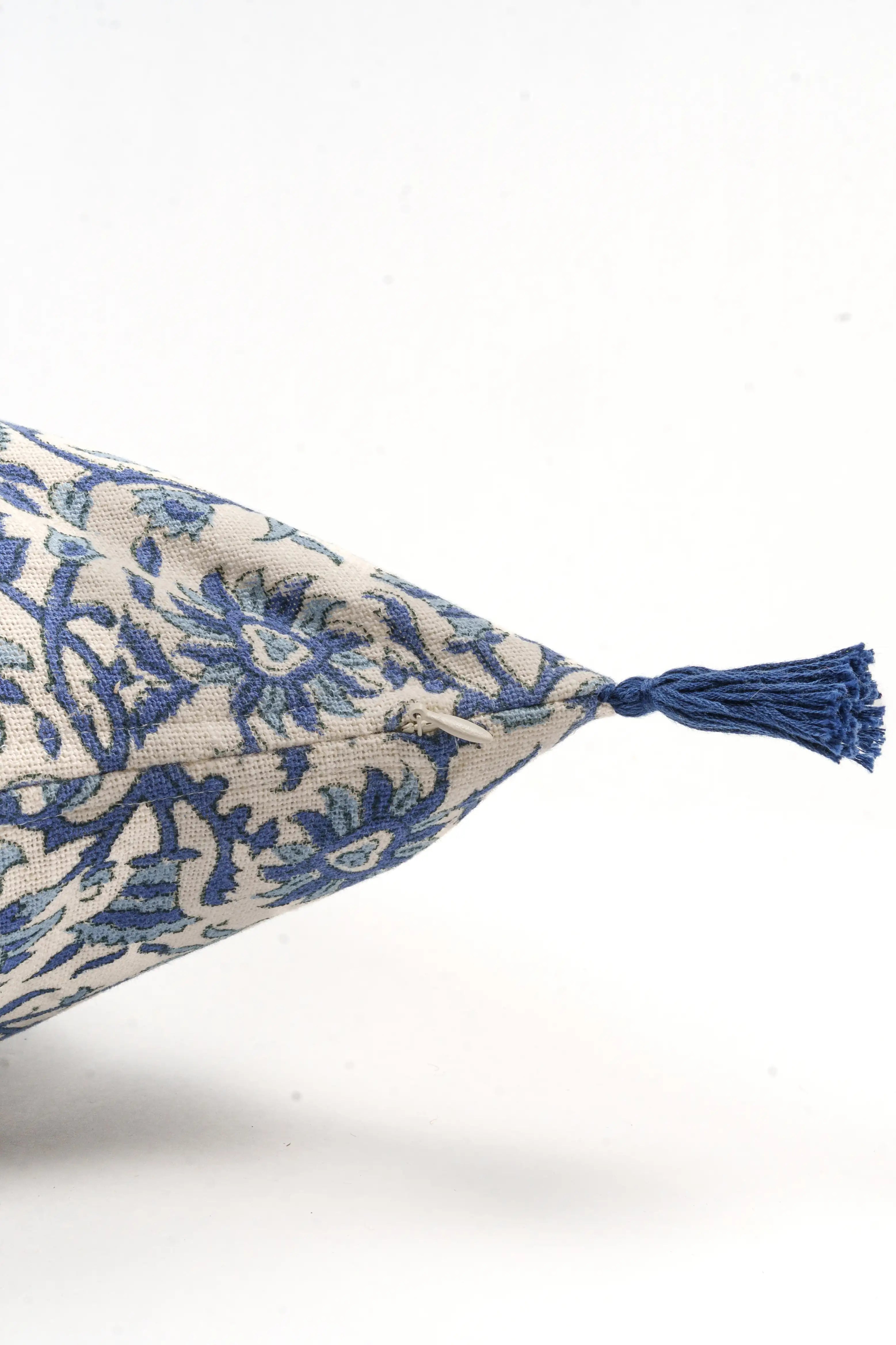 Neelaya Vine Cushion Cover