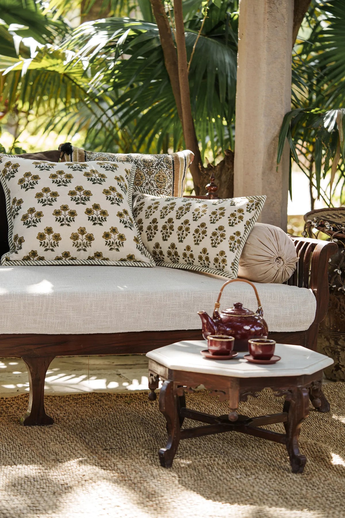 Mehr Gul Cushion Cover