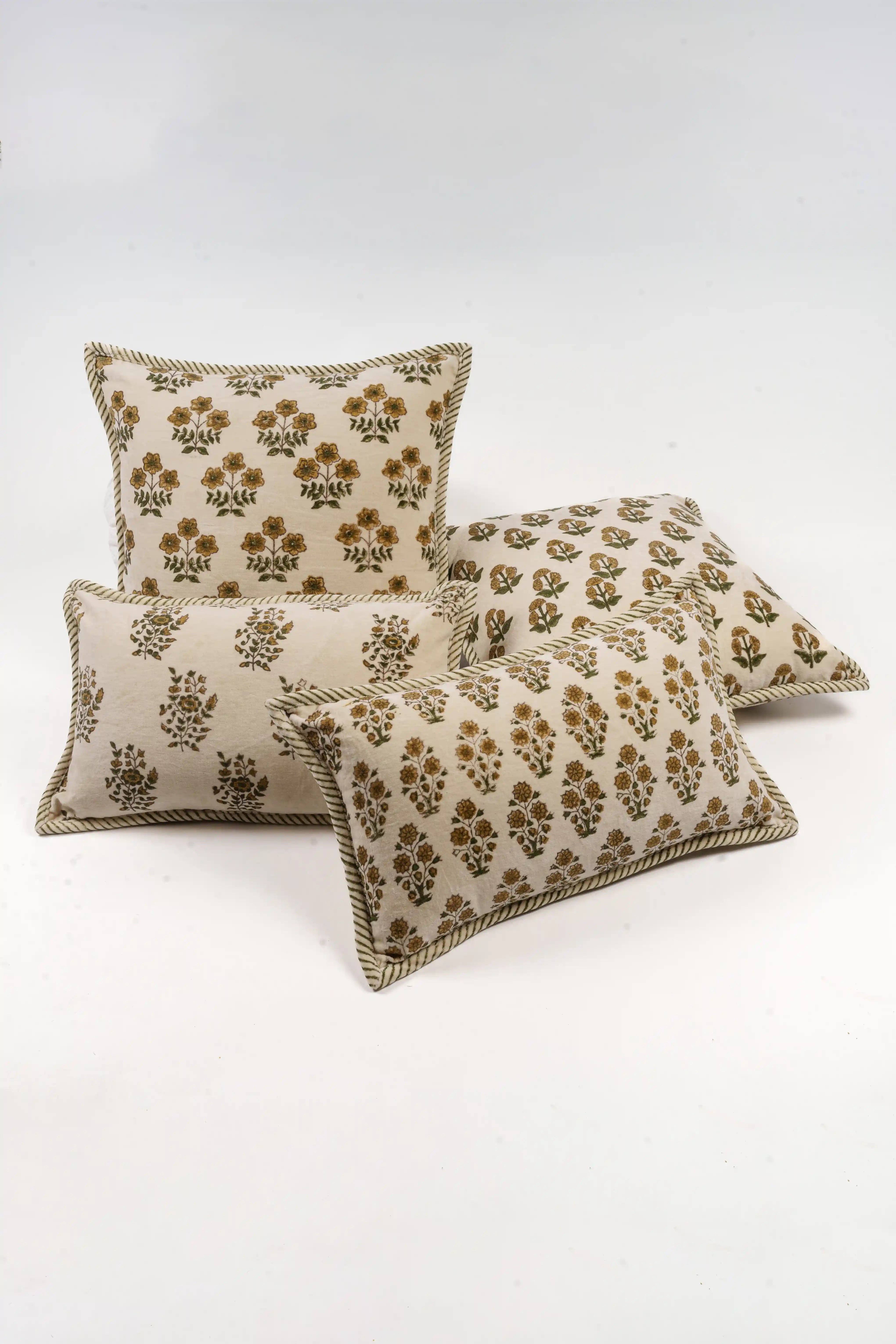 Mehr Zari Cushion Cover