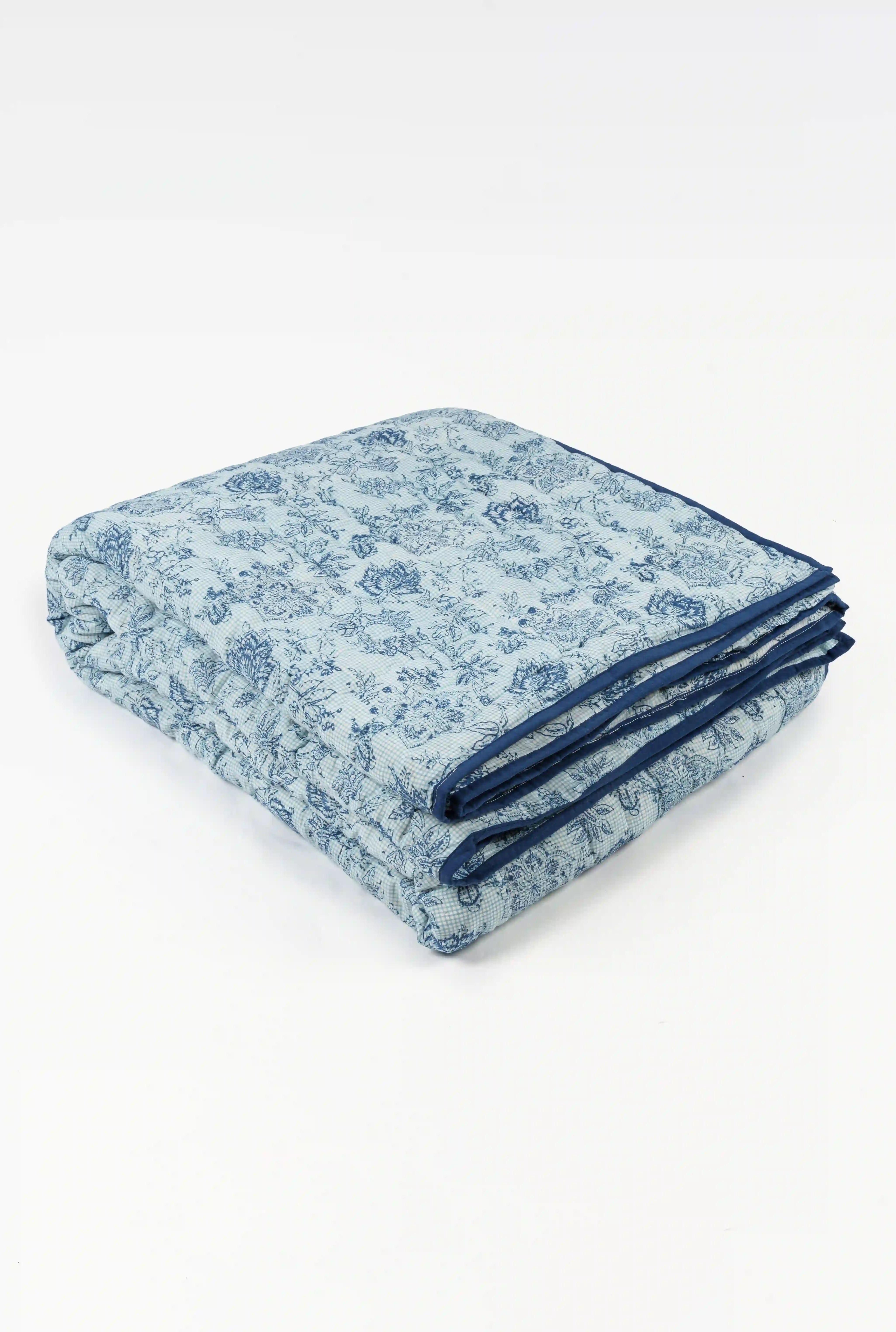 Neel Pushp Cotton Quilt